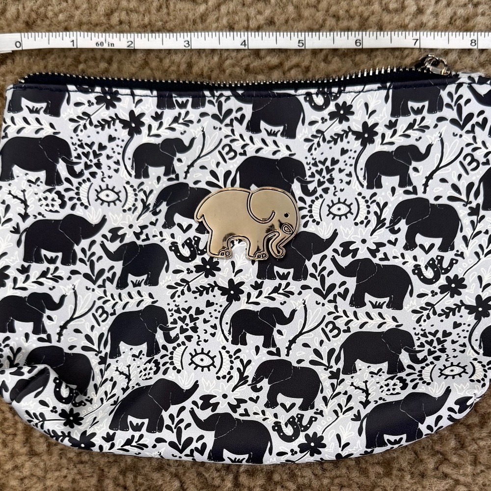 Ivory Ella small make up bag, grey and white